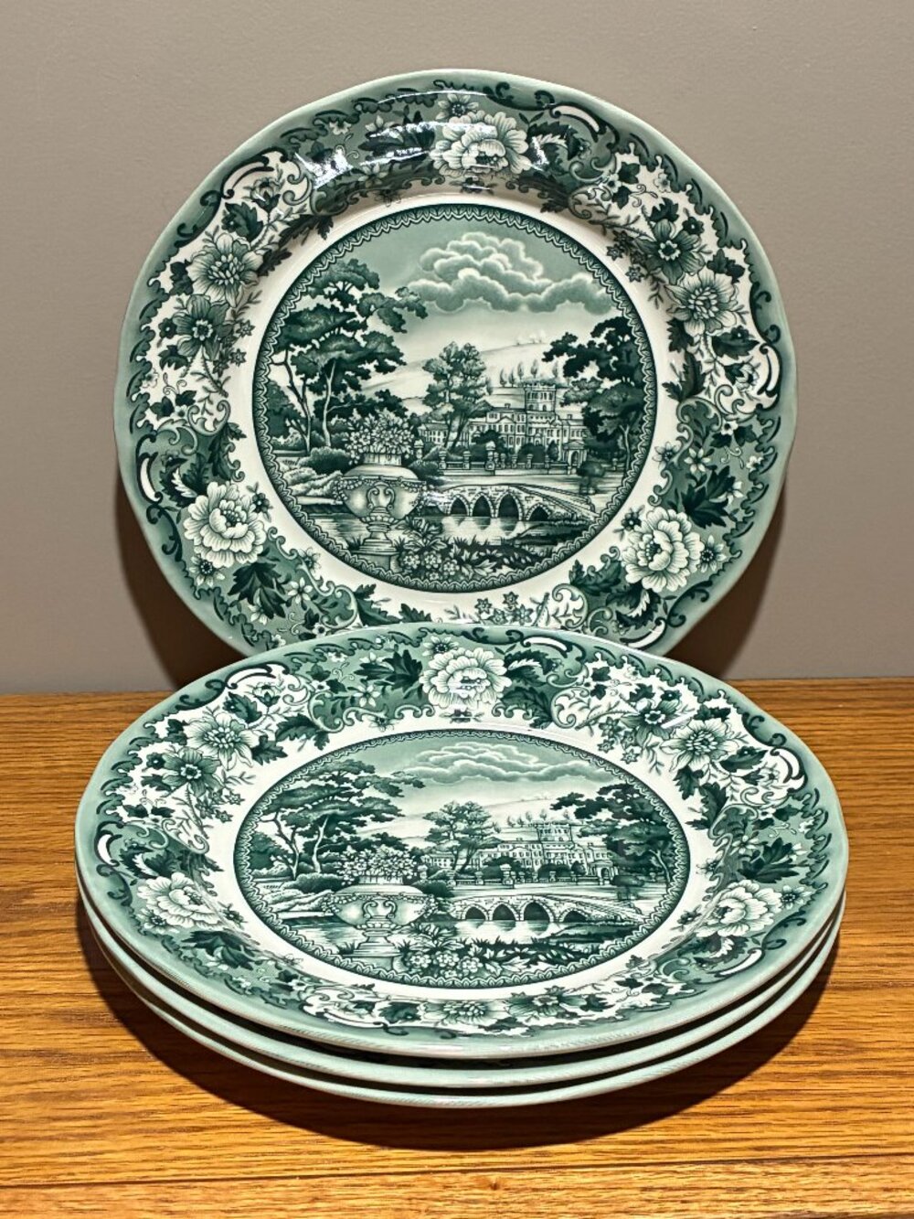 Set of 4 Legend British Heritage 10 3/4" Belmont Green Dinner Plates - New